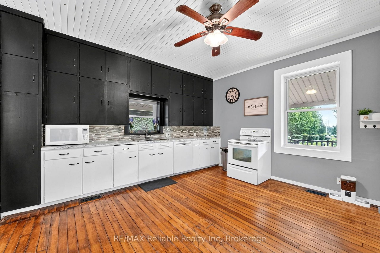 43488 Chiselhurst Road • Huron East, ON photo 8