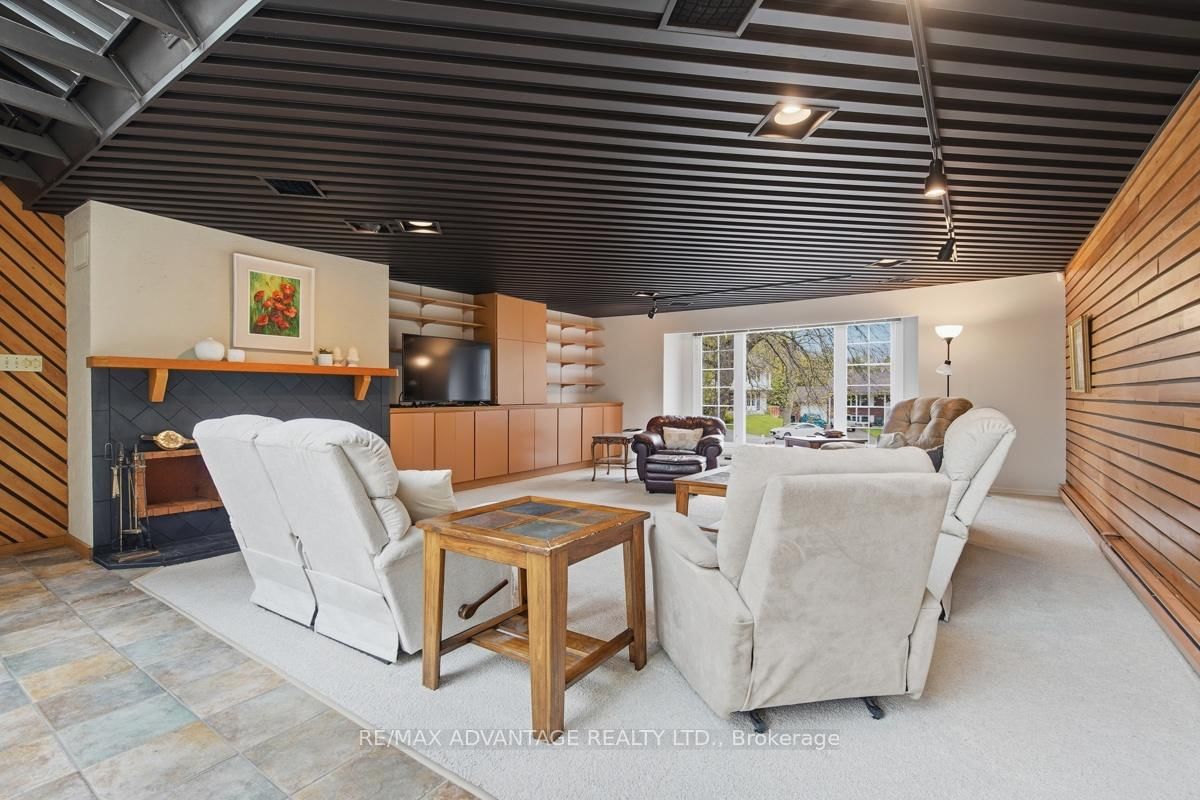35 Cowan Place • London South, ON photo 16