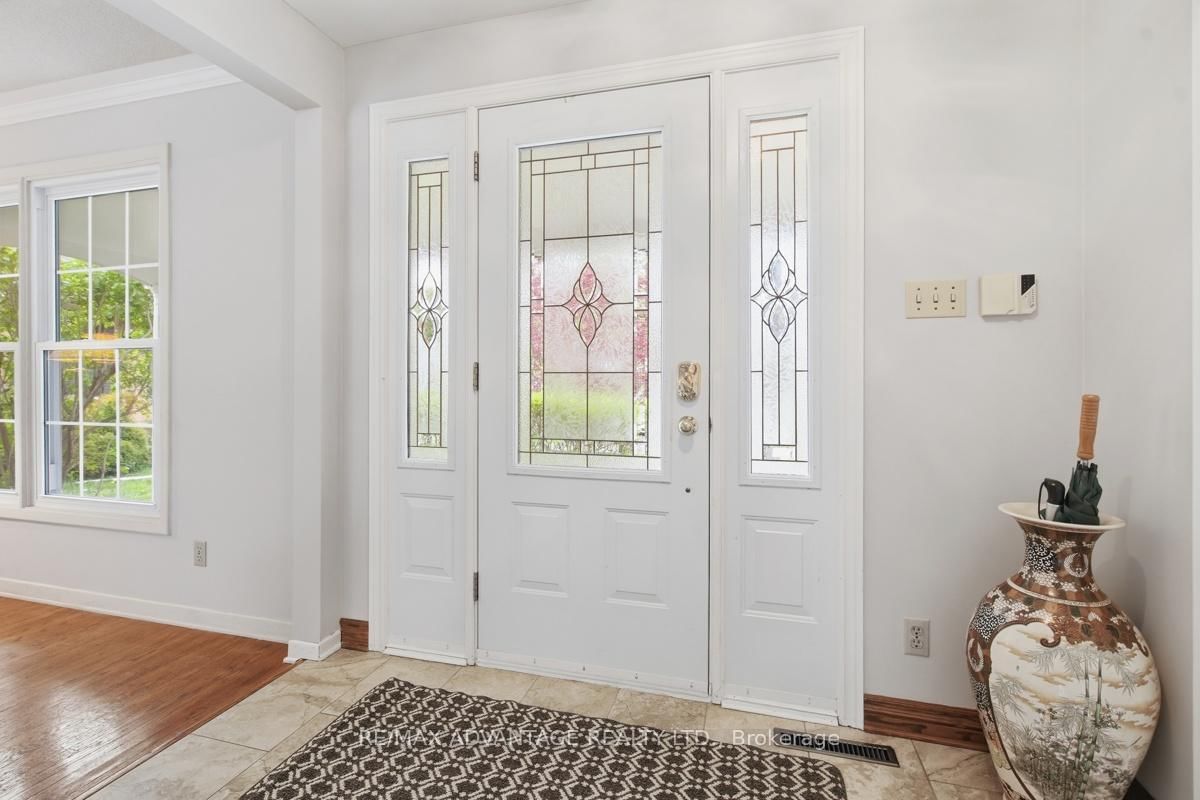 35 Cowan Place • London South, ON photo 6