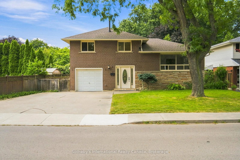 7 Delmar Drive