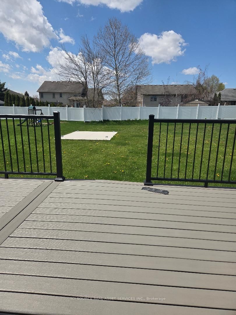 20 Helen Court • Central Elgin, ON photo 25