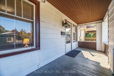 20 Stuart Avenue • St. Catharines, ON photo 2