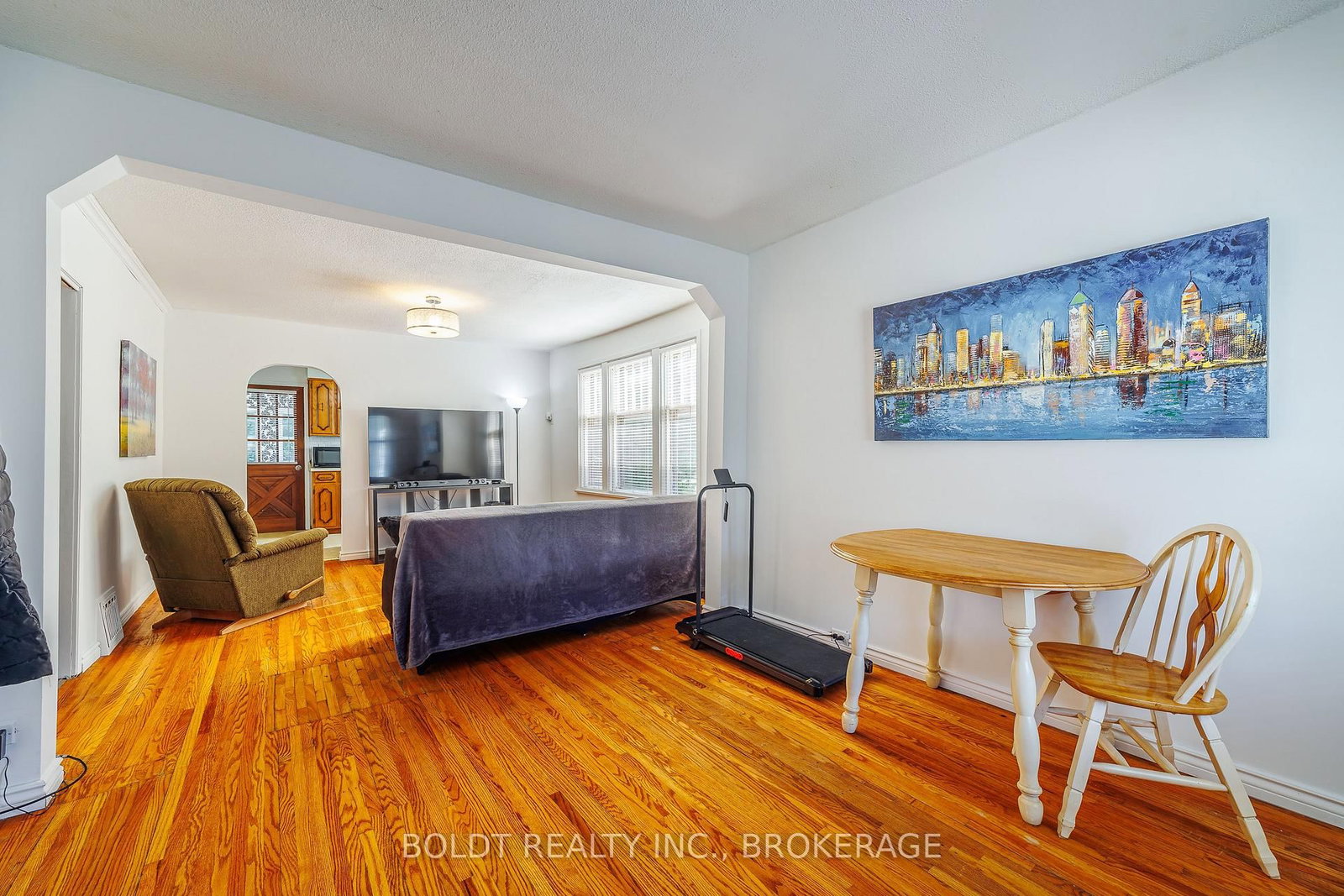 20 Stuart Avenue • St. Catharines, ON photo 3