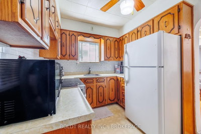 20 Stuart Avenue • St. Catharines, ON photo 5