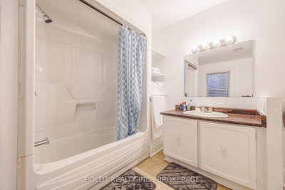 20 Stuart Avenue • St. Catharines, ON photo 8