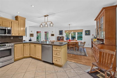 3 Forest Glen Court • Norfolk, ON photo 8