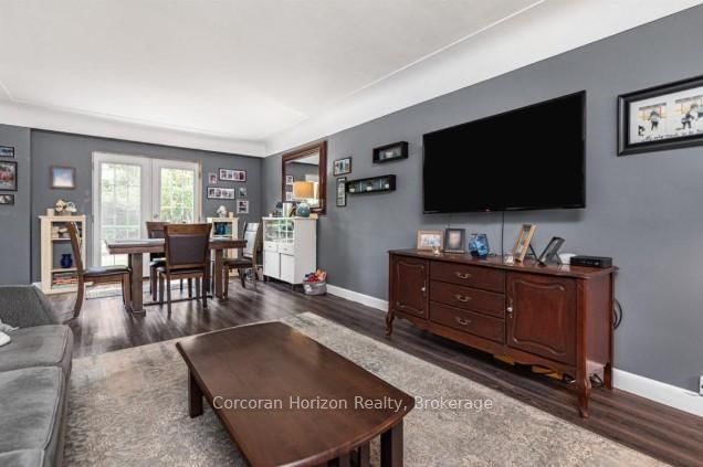 43 Wyngate Avenue E • Hamilton, ON photo 8