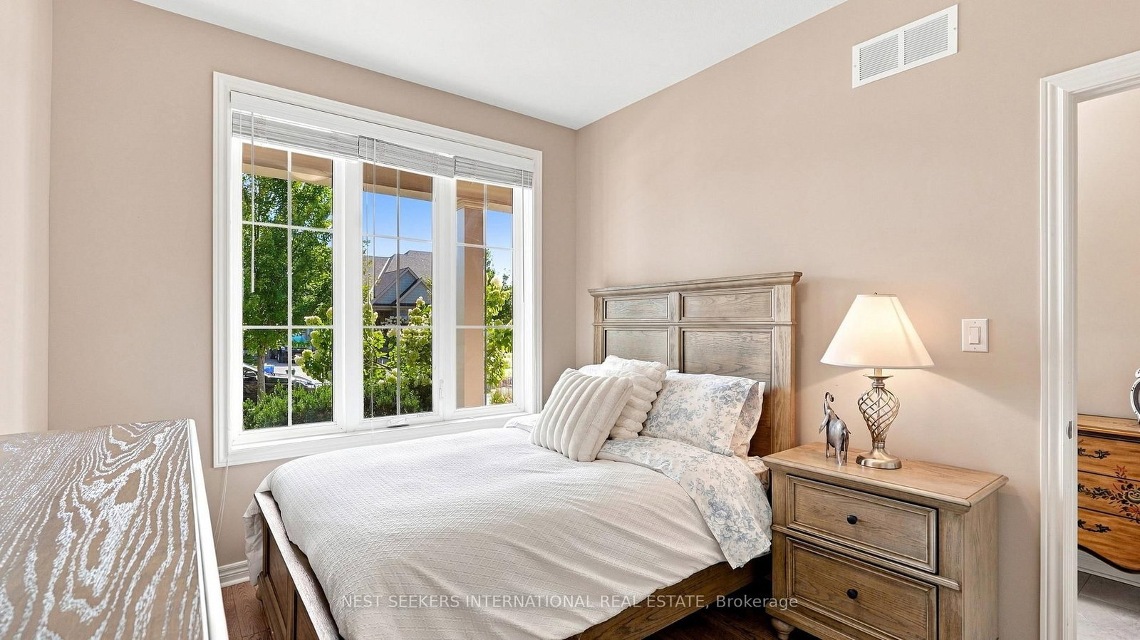 13 Andrew Lane • Thorold, ON photo 24