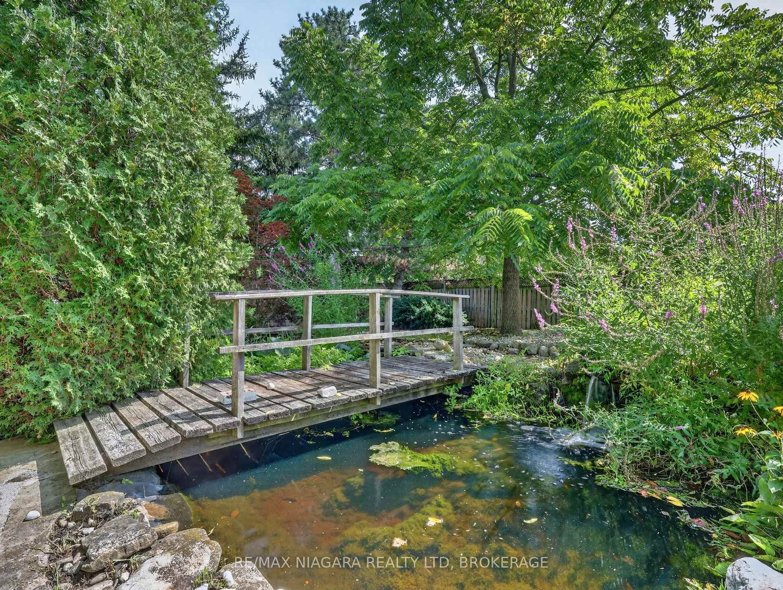 14 Fairlawn Court • St. Catharines, ON photo 10
