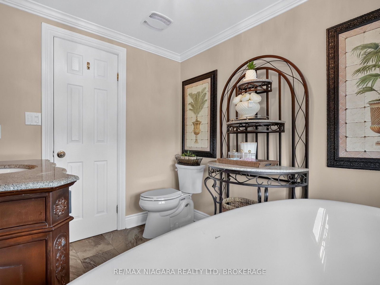 14 Fairlawn Court • St. Catharines, ON photo 33