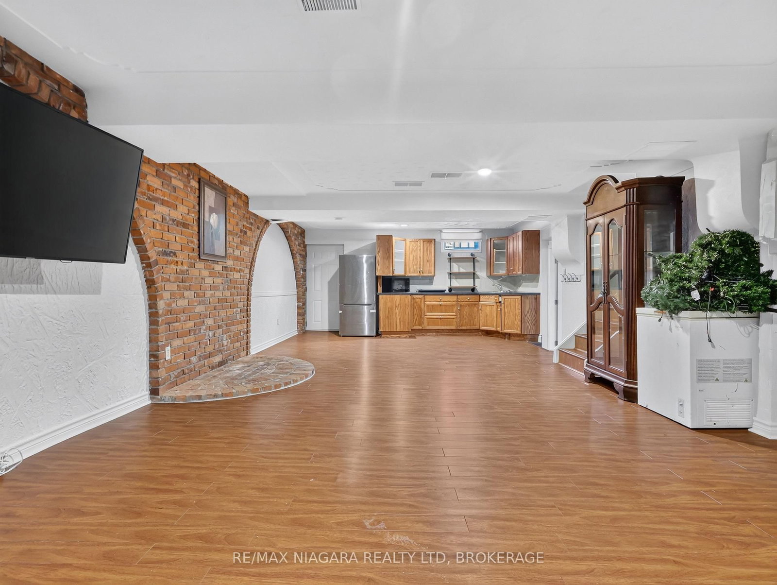 14 Fairlawn Court • St. Catharines, ON photo 37