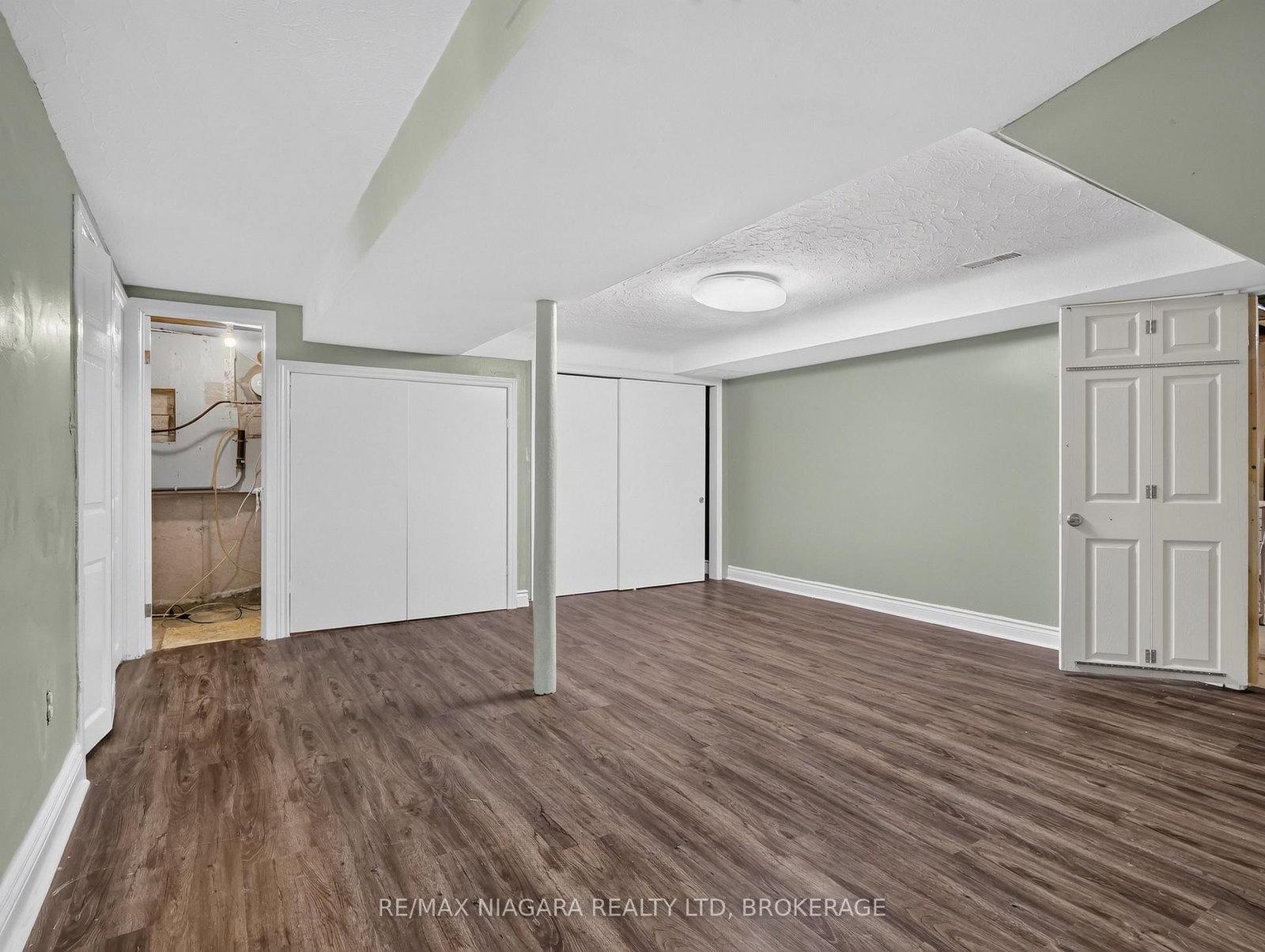 14 Fairlawn Court • St. Catharines, ON photo 45