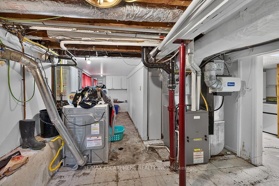 576 Rosseau Road • Hamilton, ON photo 12