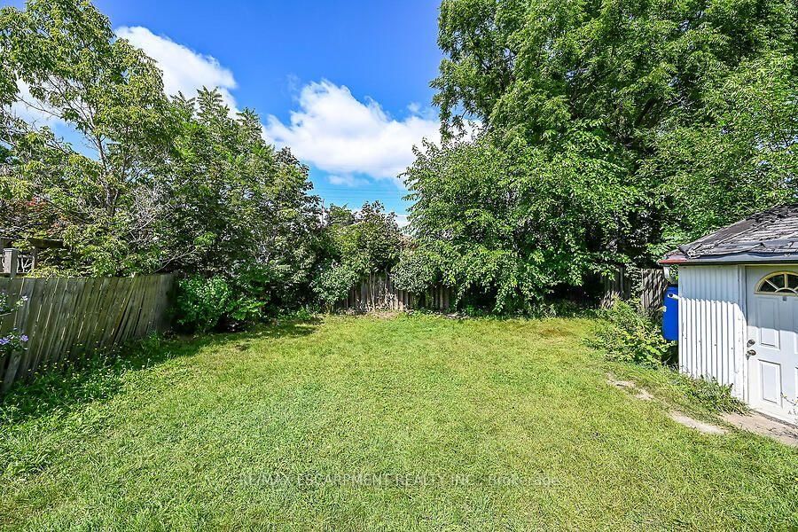 576 Rosseau Road • Hamilton, ON photo 15
