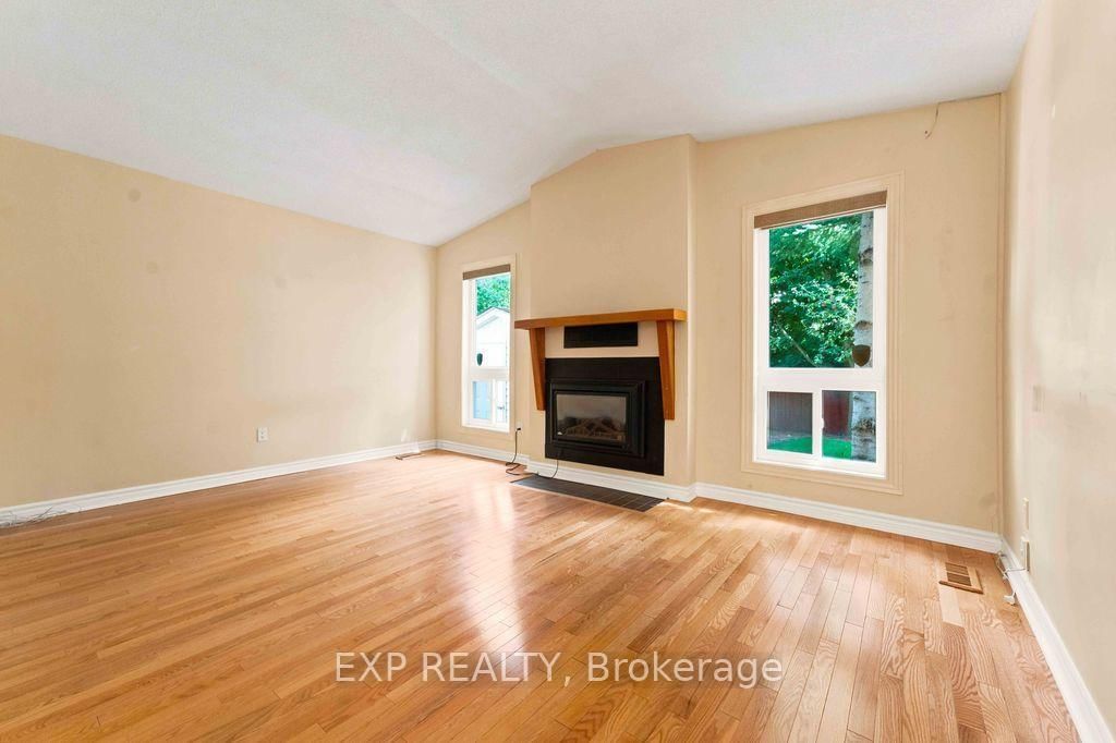 28 Glenmoriston Avenue • Ottawa, ON photo 12