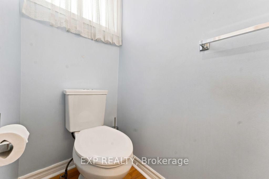 28 Glenmoriston Avenue • Ottawa, ON photo 15