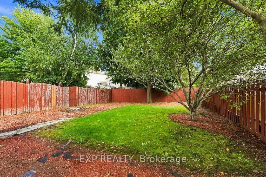 28 Glenmoriston Avenue • Ottawa, ON photo 35