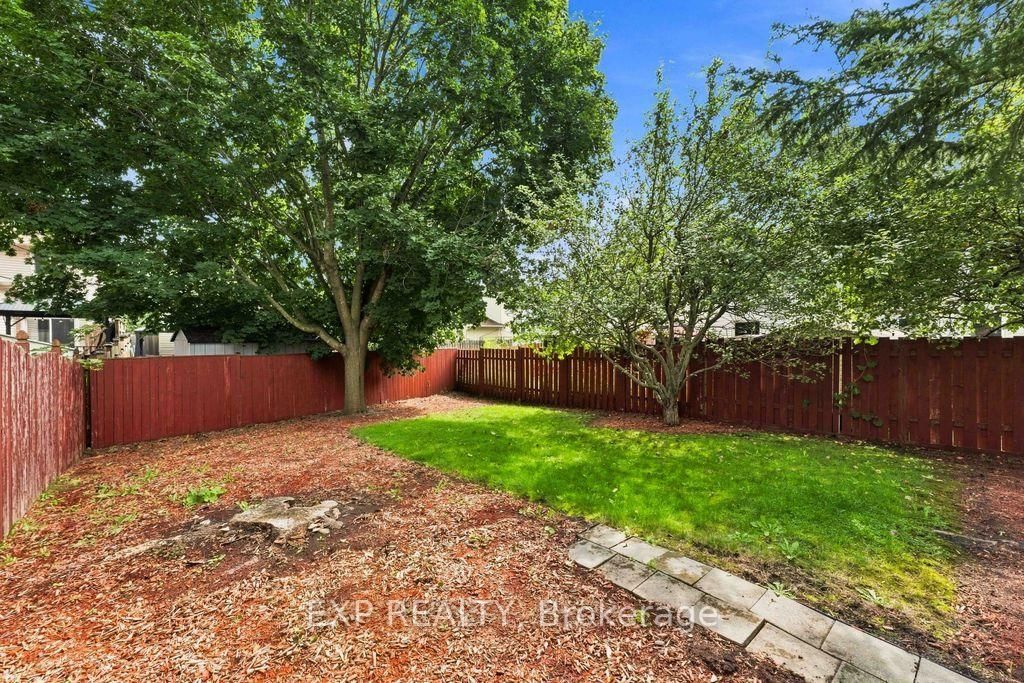28 Glenmoriston Avenue • Ottawa, ON photo 37