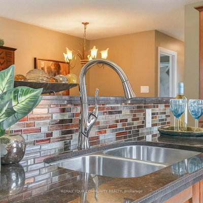 69 Branlyn Crescent • Brantford, ON photo 3