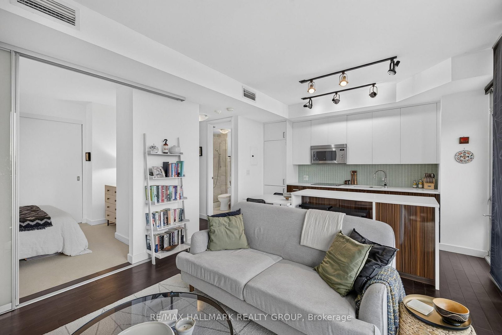 201 Parkdale Avenue • #408 • Ottawa, ON photo 12