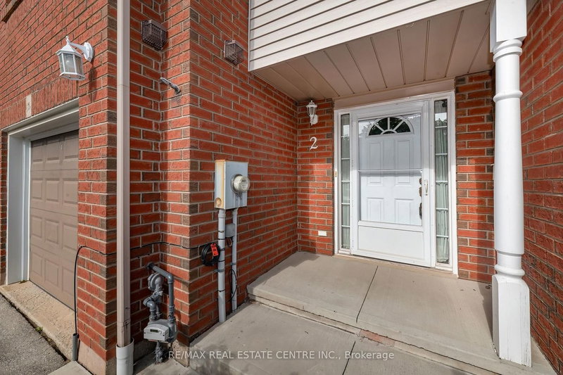 2 Walker Court