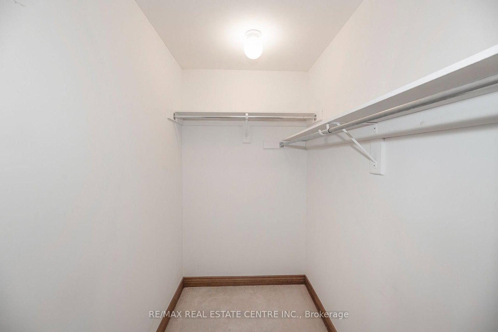 2 Walker Court • Grimsby, ON photo 21