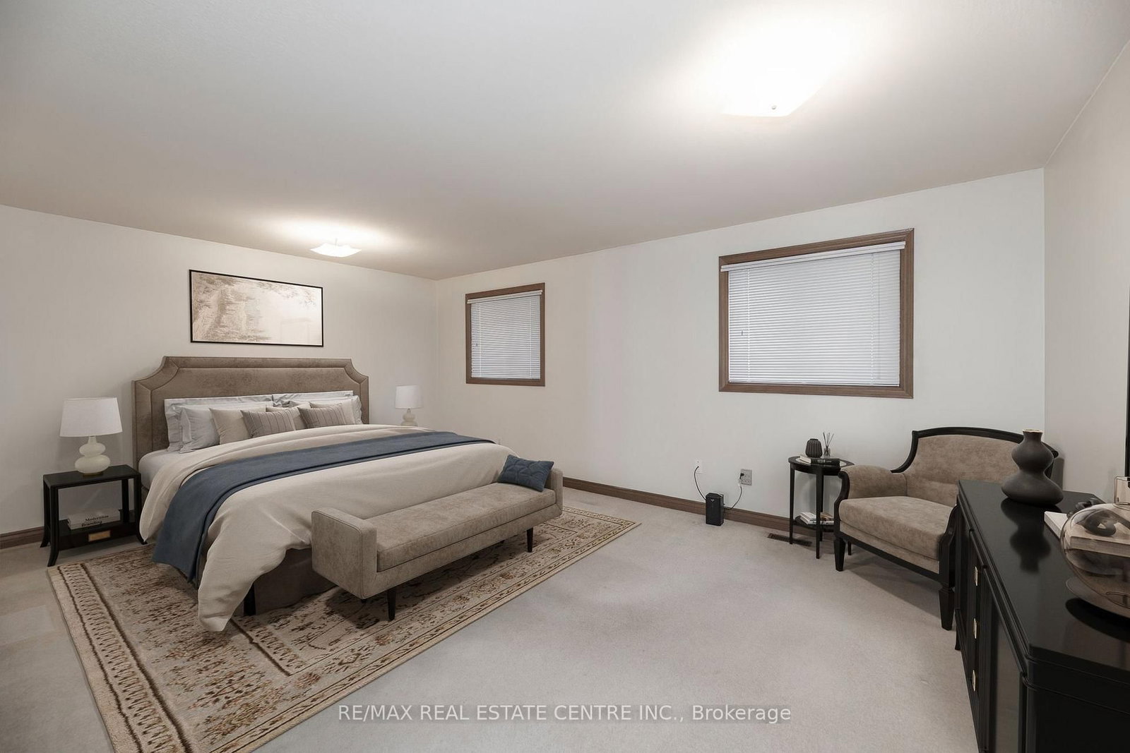 2 Walker Court • Grimsby, ON photo 25