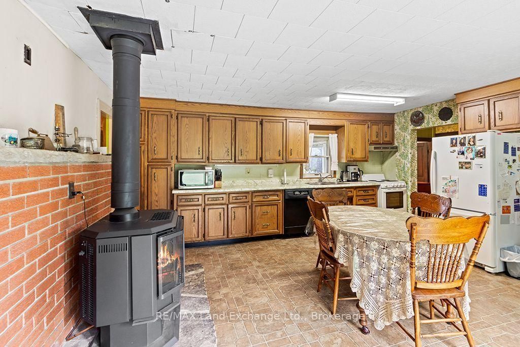 53 Concession 4 Road • Saugeen Shores, ON photo 14
