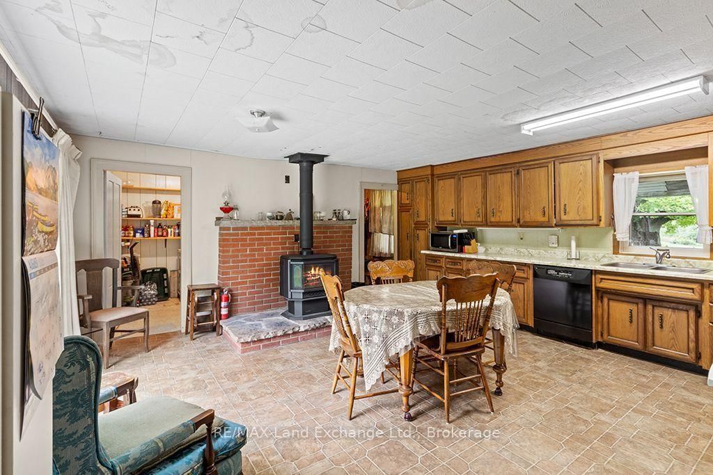 53 Concession 4 Road • Saugeen Shores, ON photo 16