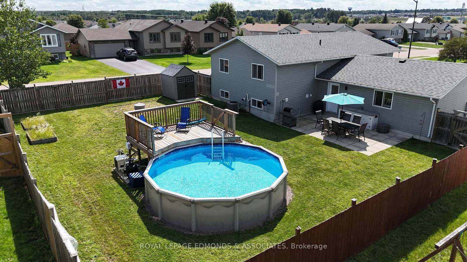 47 Winfield Street • Petawawa, ON photo 37