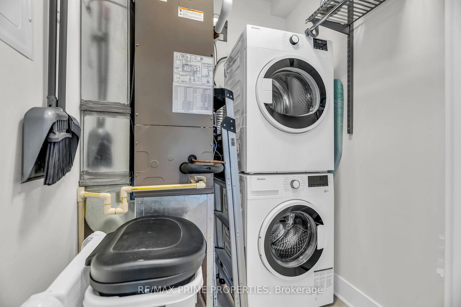 320 SUGARCREEK Trail S • #110 • London North, ON photo 33
