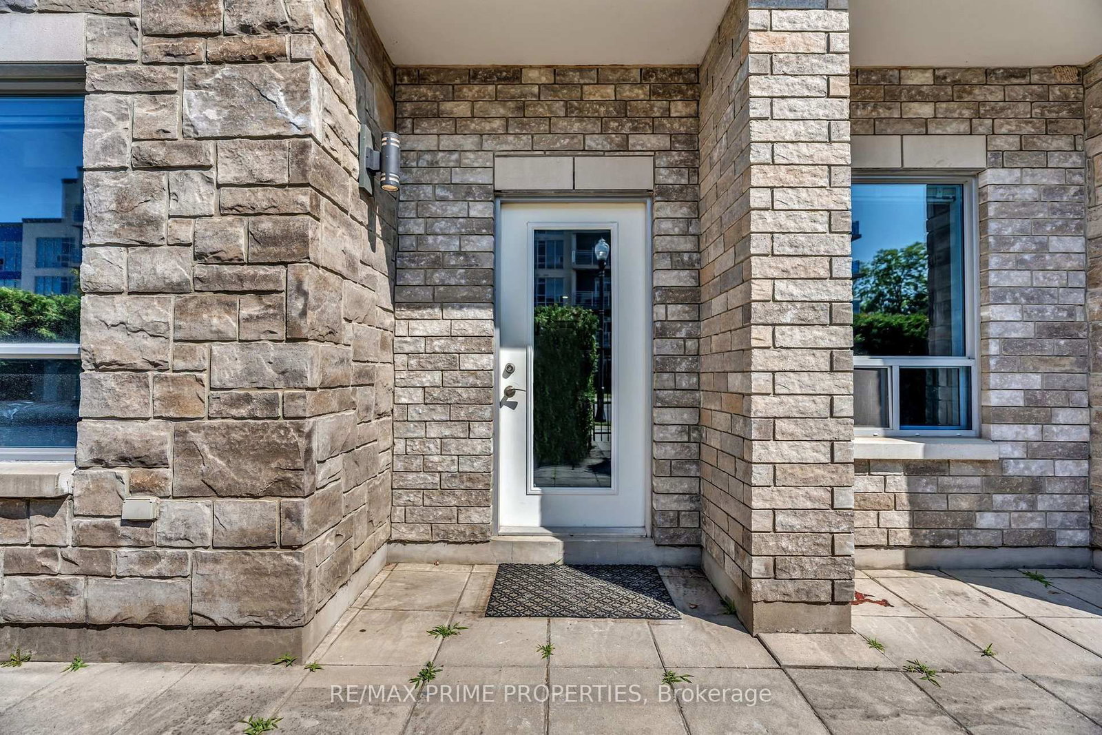 320 SUGARCREEK Trail S • #110 • London North, ON photo 40
