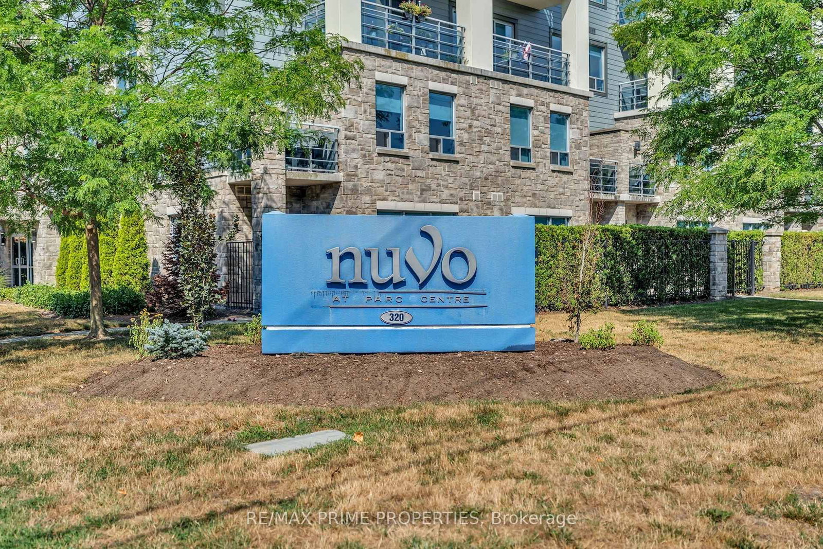 320 SUGARCREEK Trail S • #110 • London North, ON photo 44