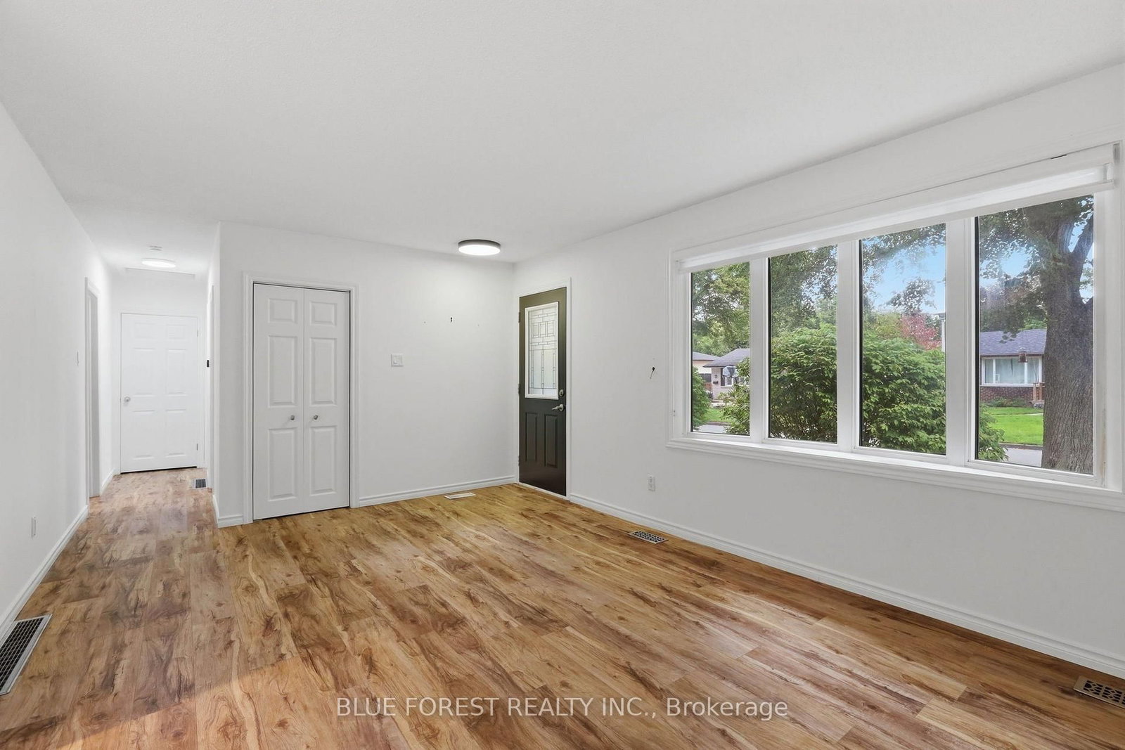 83 Amy Crescent • London East, ON photo 6