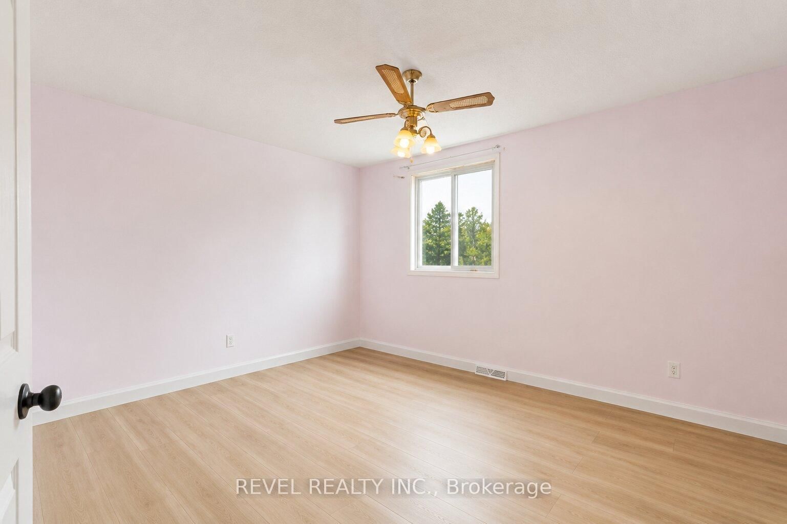 899 Stone Church Road E • #1 • Hamilton, ON photo 13