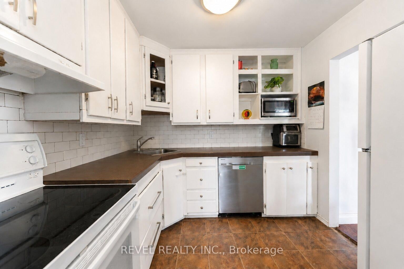 899 Stone Church Road E • #1 • Hamilton, ON photo 6