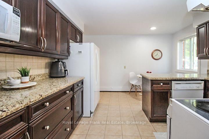 1561 Cherryhill Road • Peterborough, ON photo 15