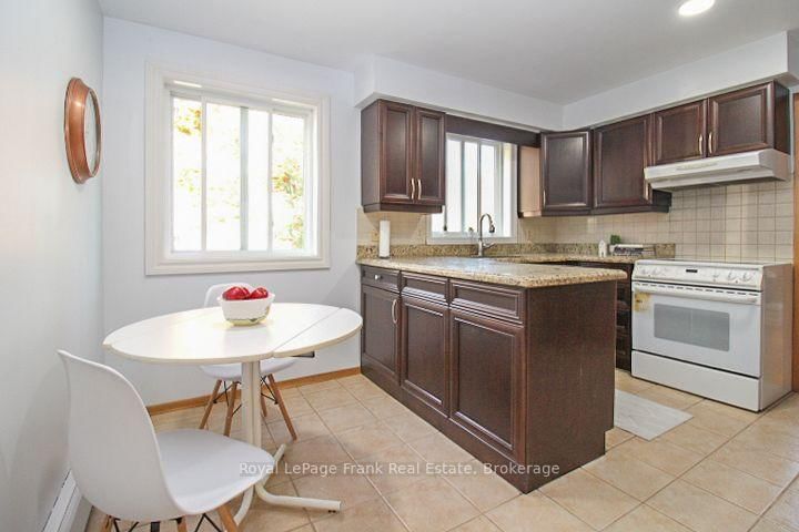 1561 Cherryhill Road • Peterborough, ON photo 16