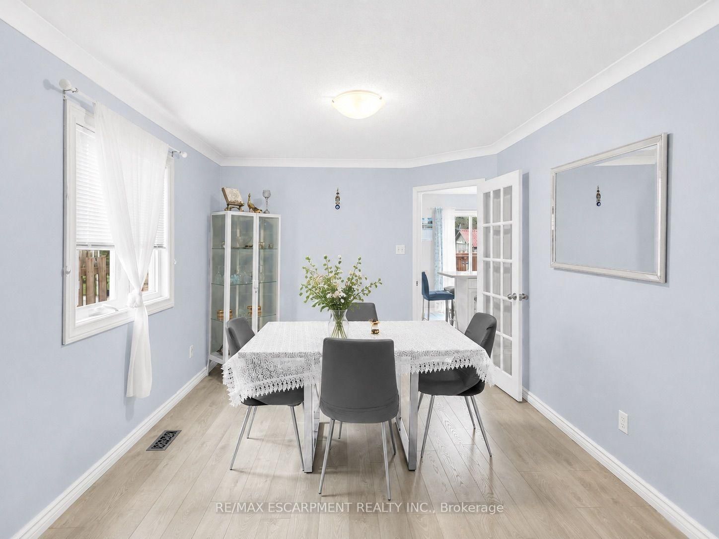172 Alderlea Avenue • Hamilton, ON photo 11