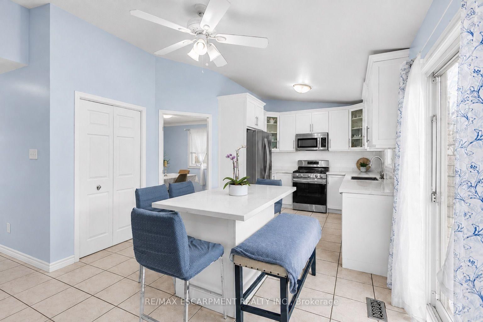 172 Alderlea Avenue • Hamilton, ON photo 16