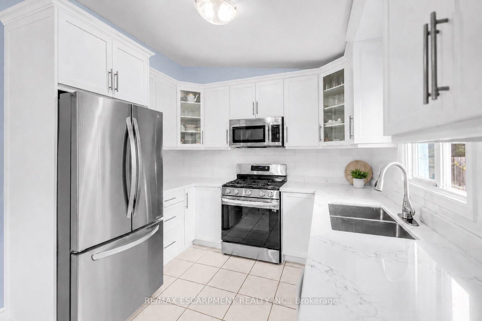 172 Alderlea Avenue • Hamilton, ON photo 18