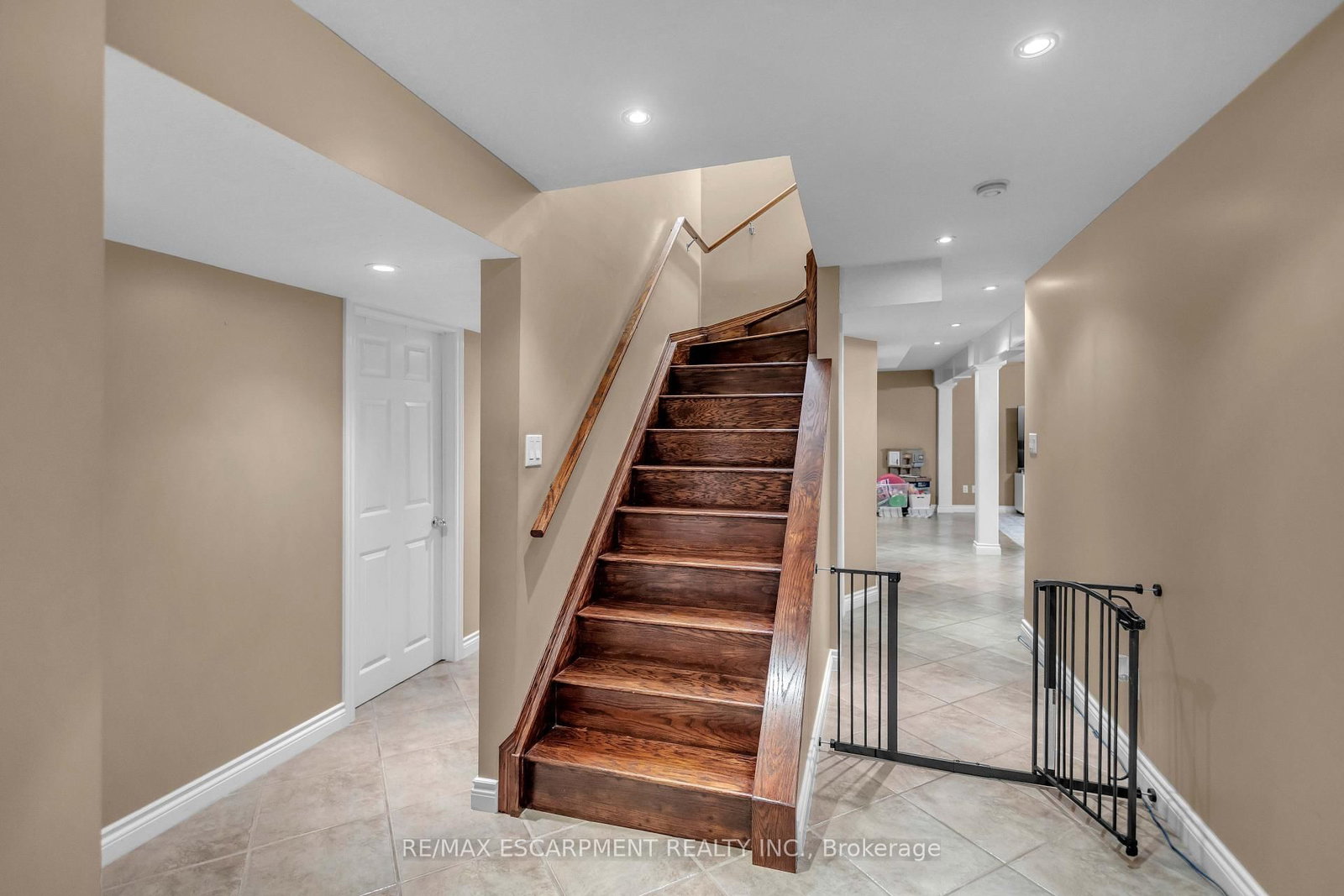 172 Alderlea Avenue • Hamilton, ON photo 32