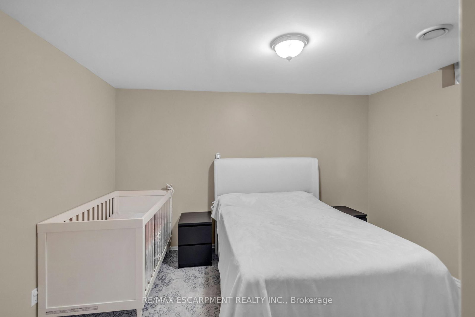 172 Alderlea Avenue • Hamilton, ON photo 39