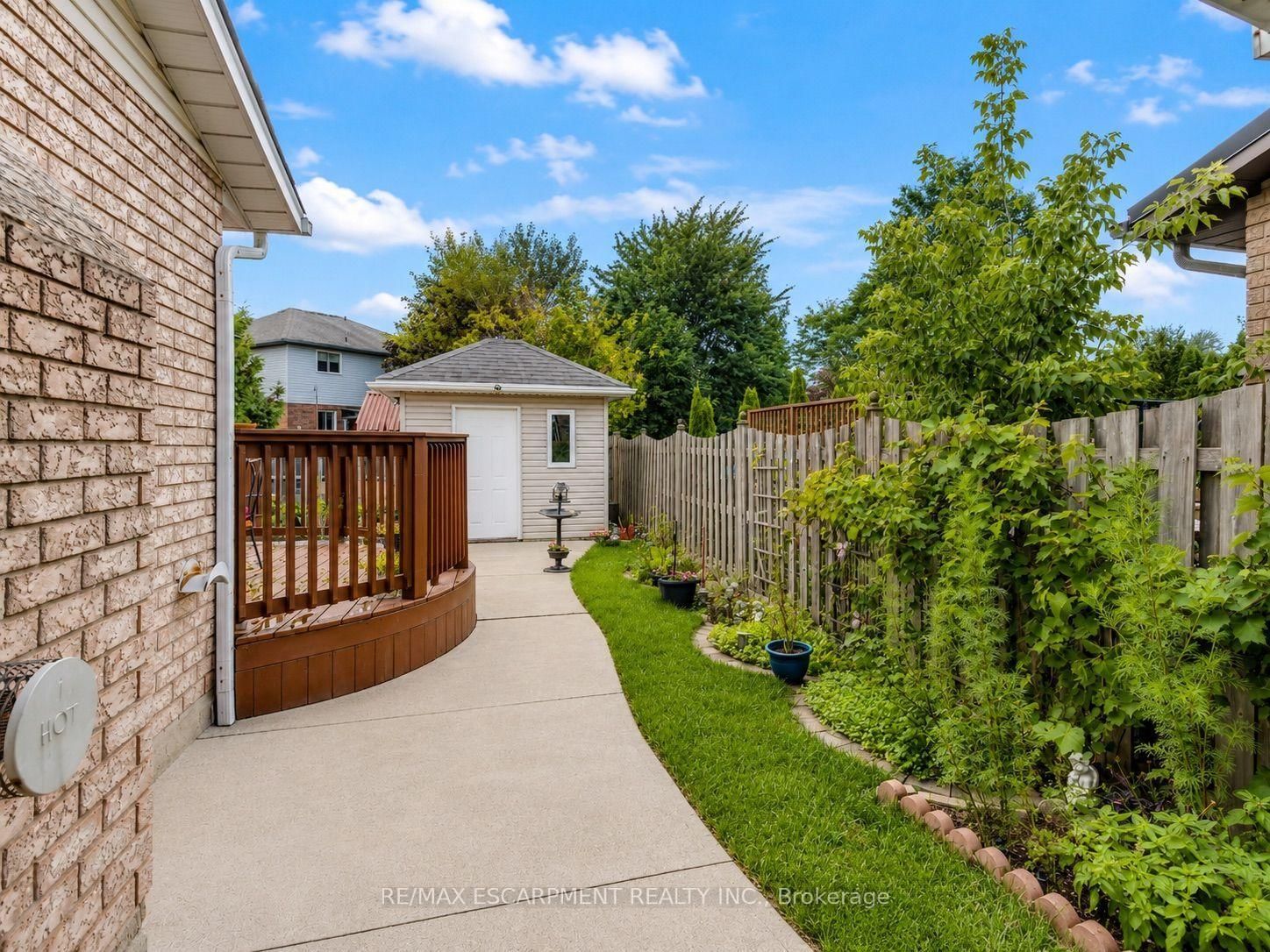 172 Alderlea Avenue • Hamilton, ON photo 43