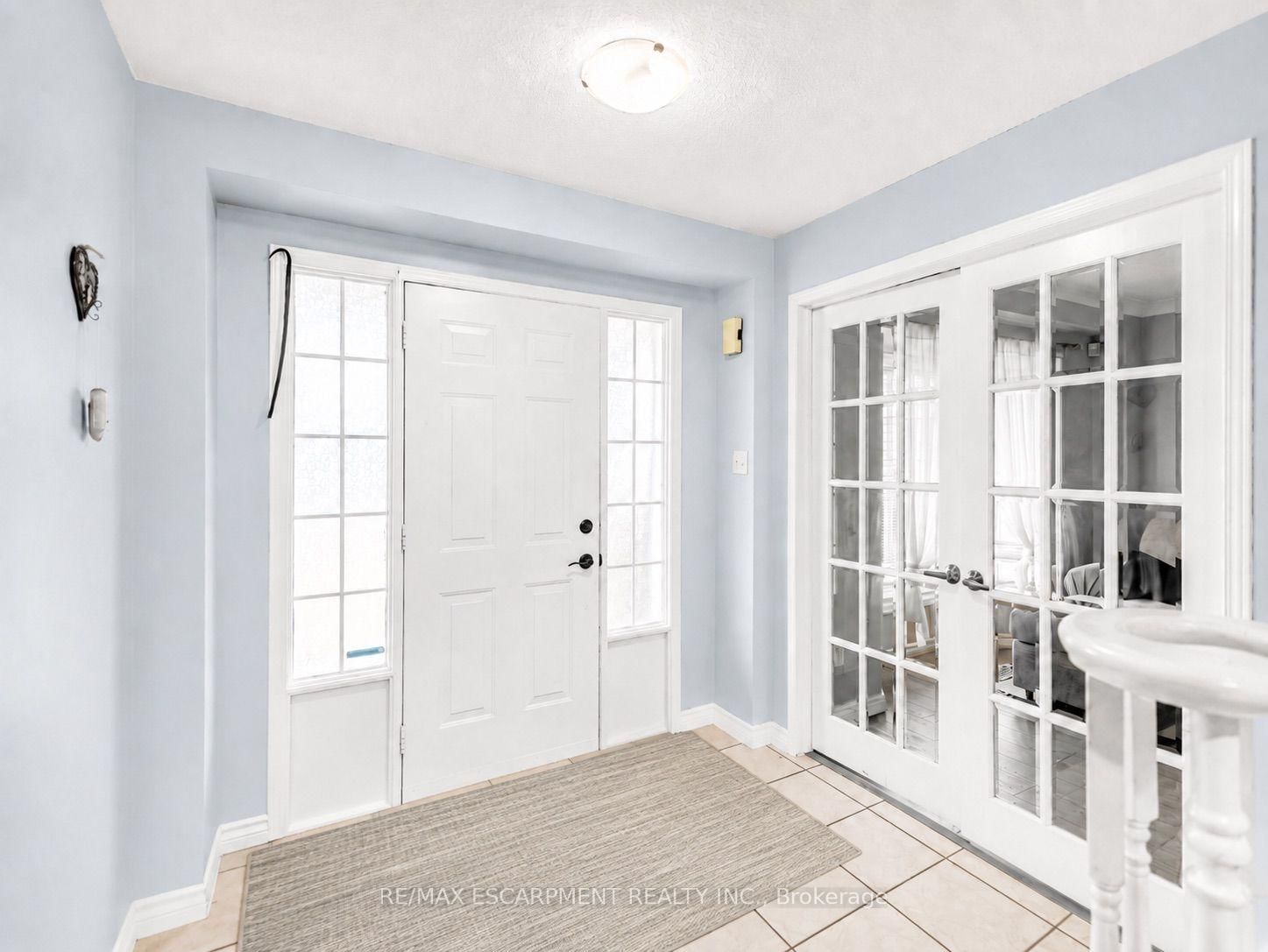 172 Alderlea Avenue • Hamilton, ON photo 6