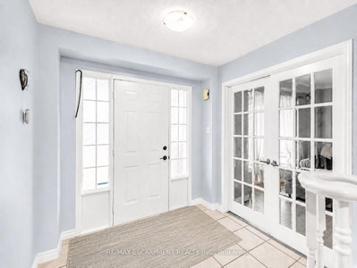 172 Alderlea Avenue • Hamilton, ON photo 6