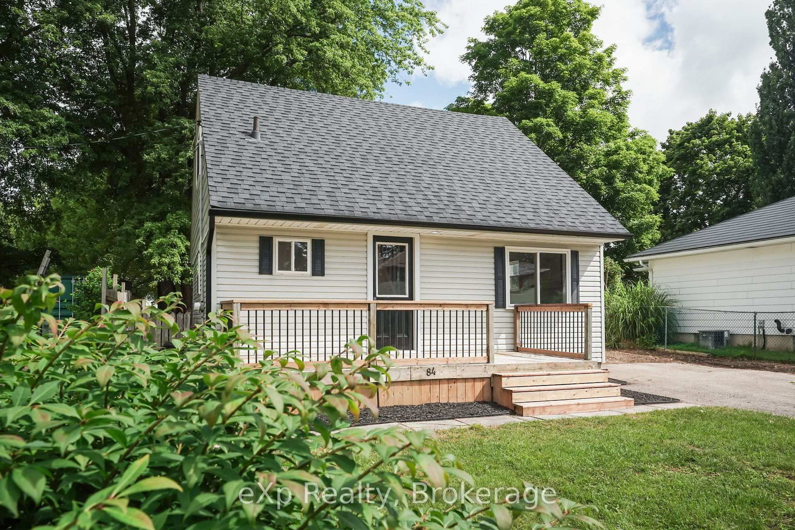 84 Victoria Boulevard • Huron East, ON photo 32
