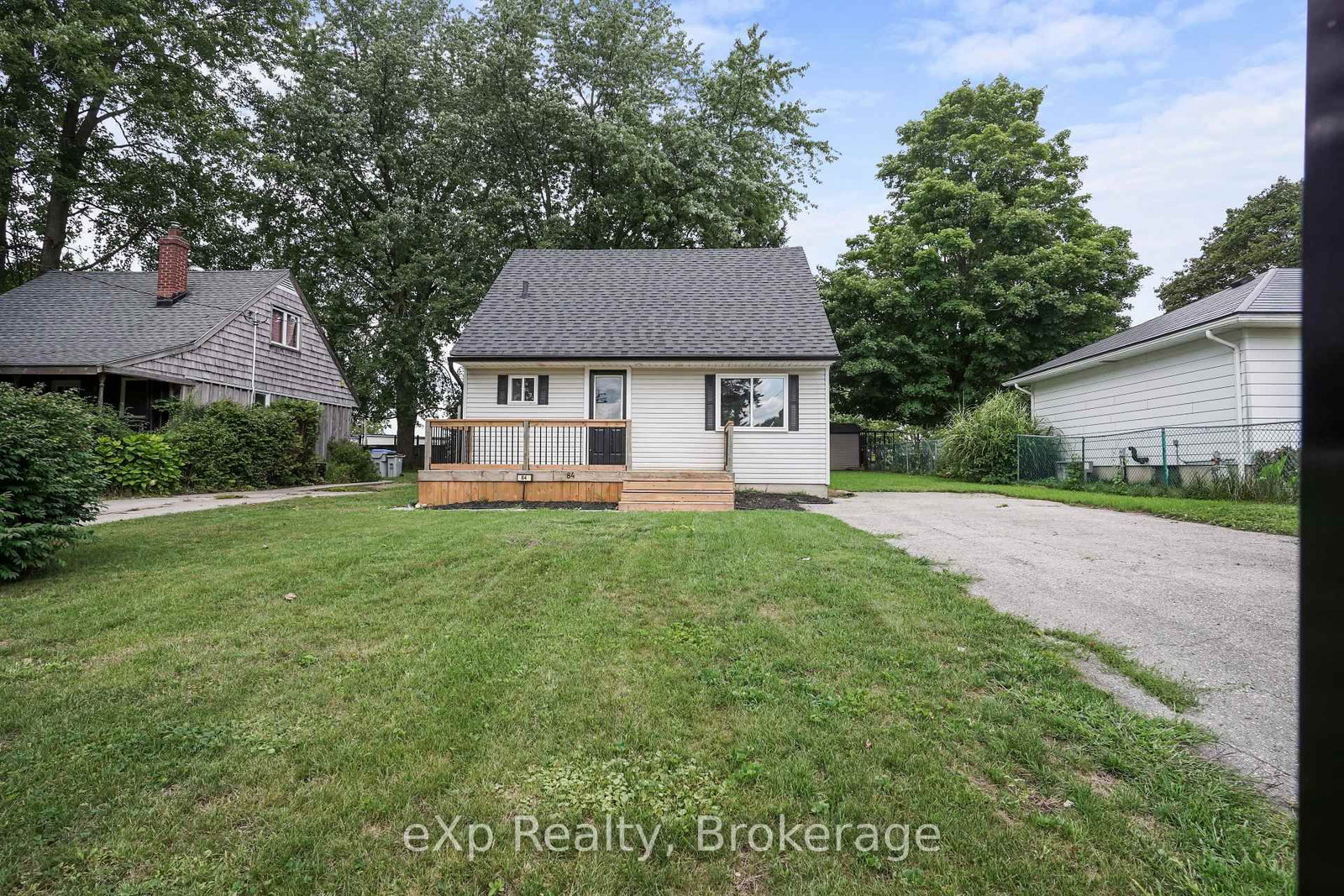 84 Victoria Boulevard • Huron East, ON photo 33