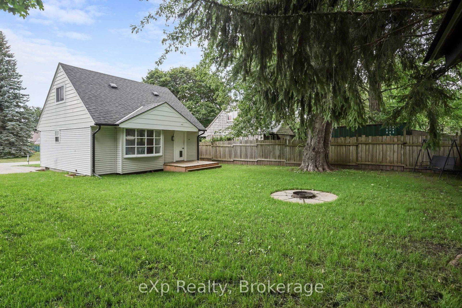 84 Victoria Boulevard • Huron East, ON photo 36