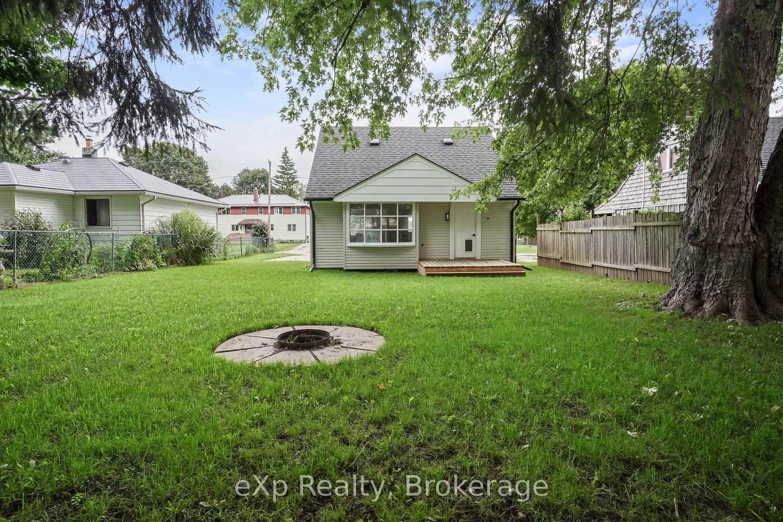 84 Victoria Boulevard • Huron East, ON photo 37